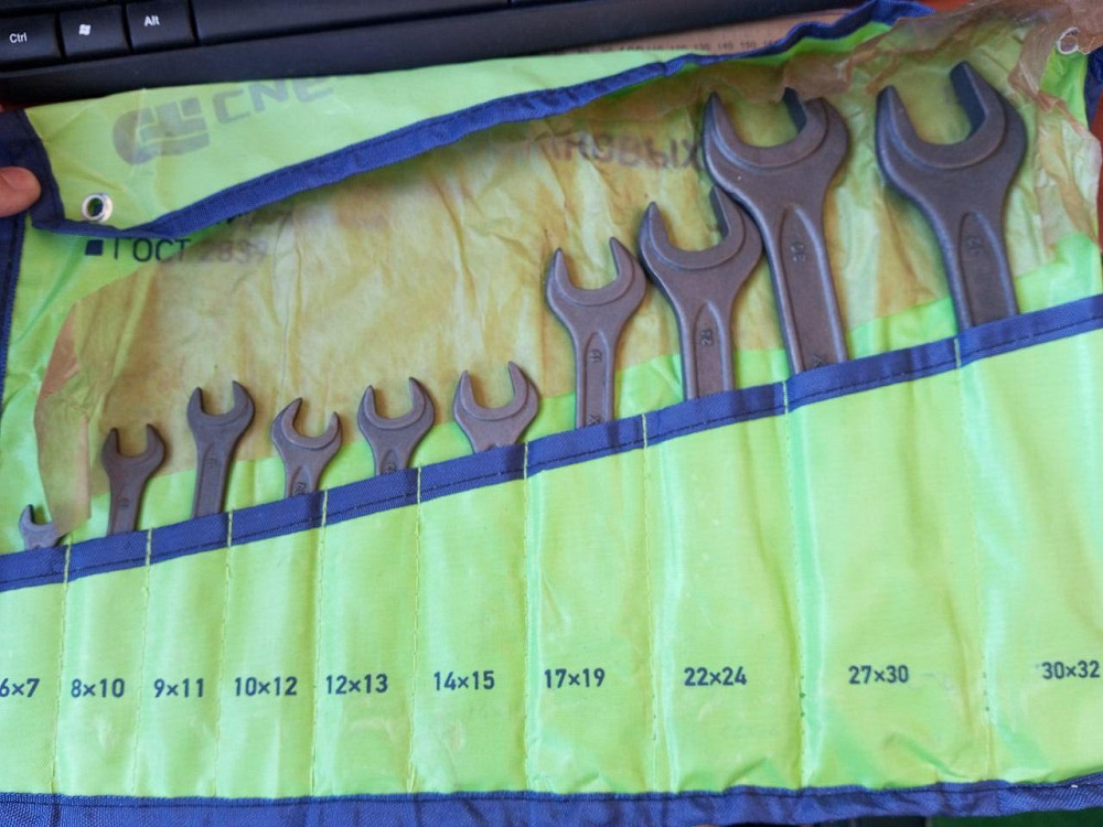 Набор рожковых ключей 15224 с фосфатным покритием 6-32 мм Полтава - изображение 1