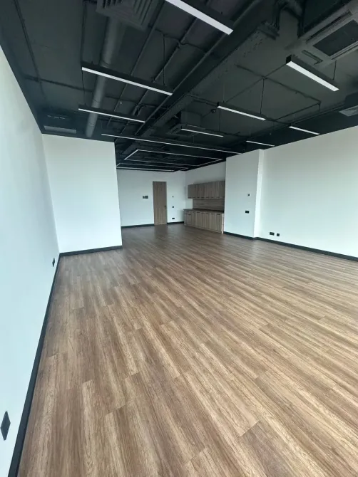 Невеликі офіси в БЦ Офіс А+ класу в центрі міста. З ремонтом (без меблів) Свіжа будівля, своя система опалення, чіллір фанкойл, дубльовані ліфти, сист Дніпро - фото 5