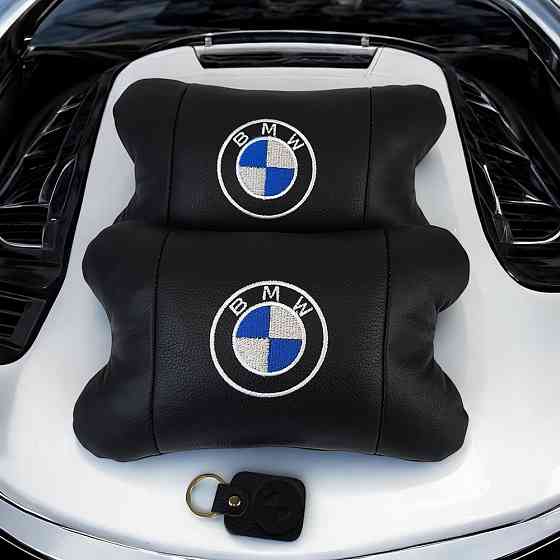 Набір автоподушок 2шт на підголівник BMW з натуральної шкіри чорні + брелок у подарунок Київ