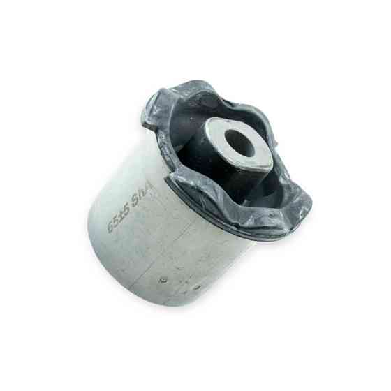 Сайлентблок переднего Ленд Ровер Discovery III, Рендж Ровер Sport 04- нижний задний рычага Мукачево