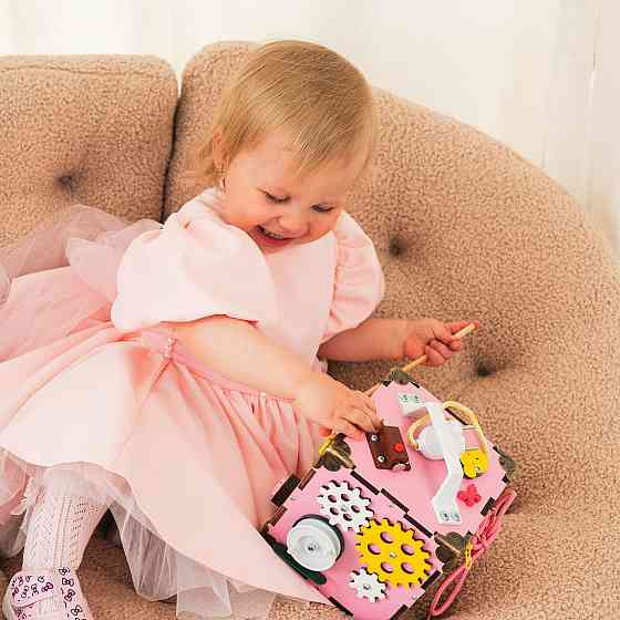 Маленький Бізікуб 15*15*15 Рожевий дитячий розвивальний куб міні Бізикуб для дівчинки Бізіборд Київ