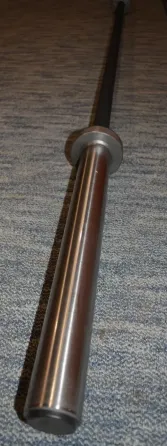 Гриф олімпійський 2.2 м з діаметром 50 мм до 200 кг Гантелі, гирі, штанги та диски воронований Київ