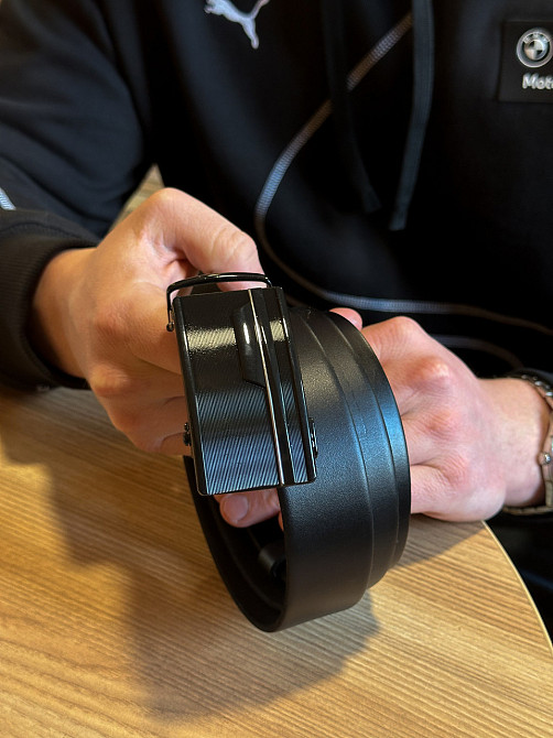 Мужской кожаный ремень с пряжкой автомат 4978 Киев - изображение 5