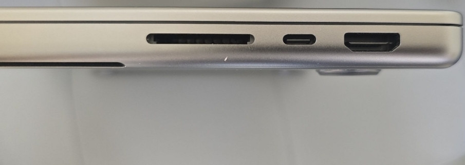 MacBook Pro 14
