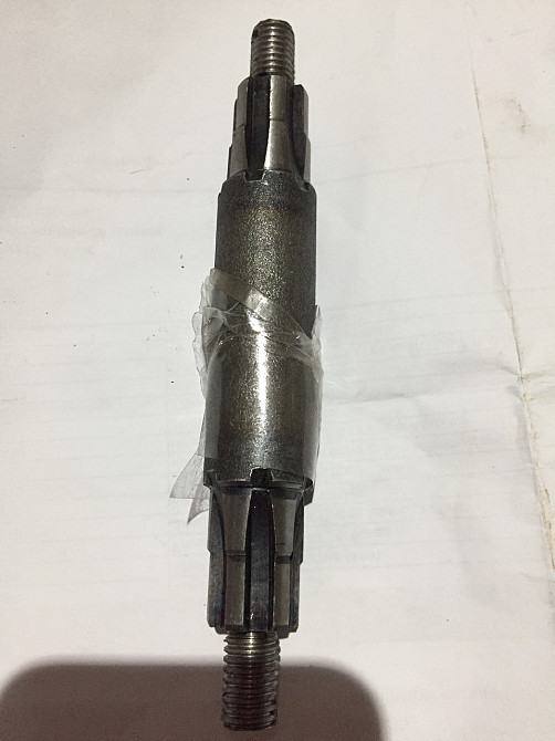 Вал привода тарелки КР1100 ST Мукачево - изображение 1