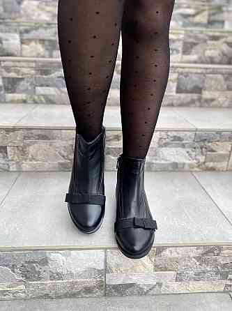 Maxi Черевики жіночі Maxi чорні натуральна шкіра 36-38 (1076) Коломыя