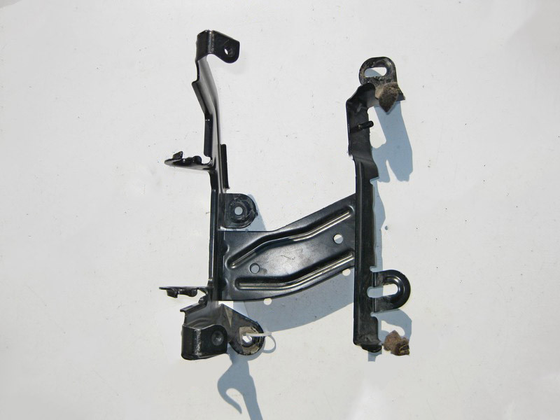 Mercedes-Benz  A2115458040 Кронштейн додаткового бачка фароомивача E-Class W211 CLS C219 Одесса - изображение 2