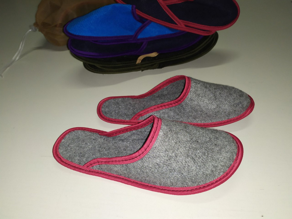 Набір гостьових тапочок для щоденного використання з нетканого матеріалу Одеса - фото 8