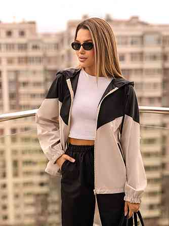 Стильный женский костюм с плащевки 