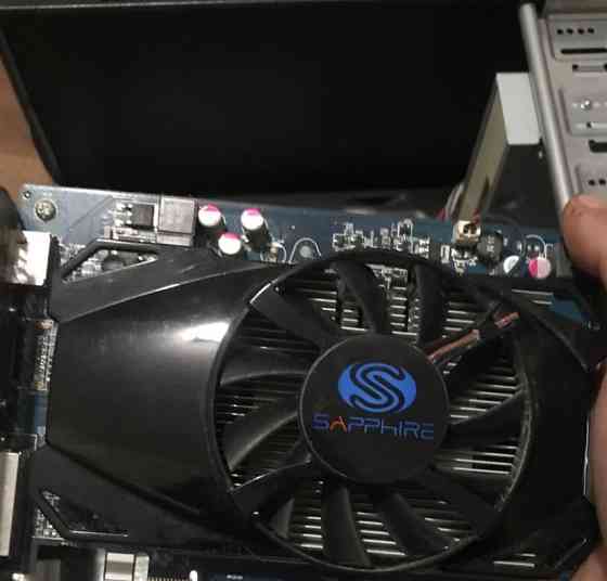 Видеокарта ATl Radeon HD 1 Gb. Киев