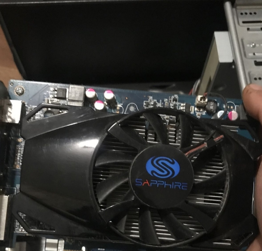 Видеокарта ATl Radeon HD 1 Gb. Киев - изображение 1