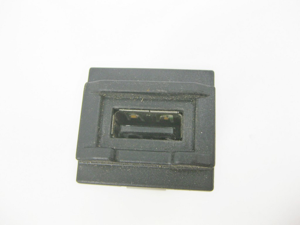 Mercedes-Benz  A2218200087 Штекер USB S-Class W221 CL C216 Одесса - изображение 6