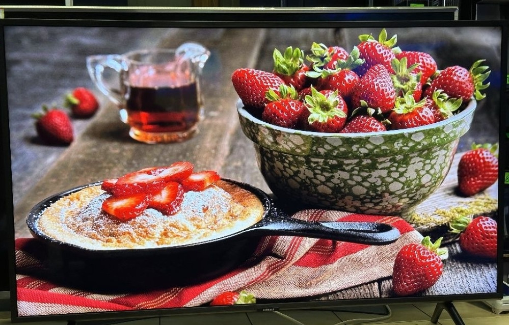 Телевизор Samsung 43