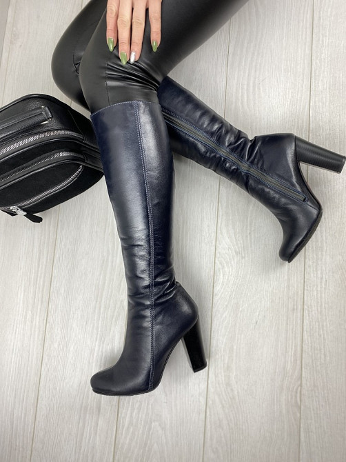 Nivelle Чоботи жіночі NIVELLE темно-сині натуральна шкіра висота 35см обхват гомілки 34см каблу Коломия - фото 1