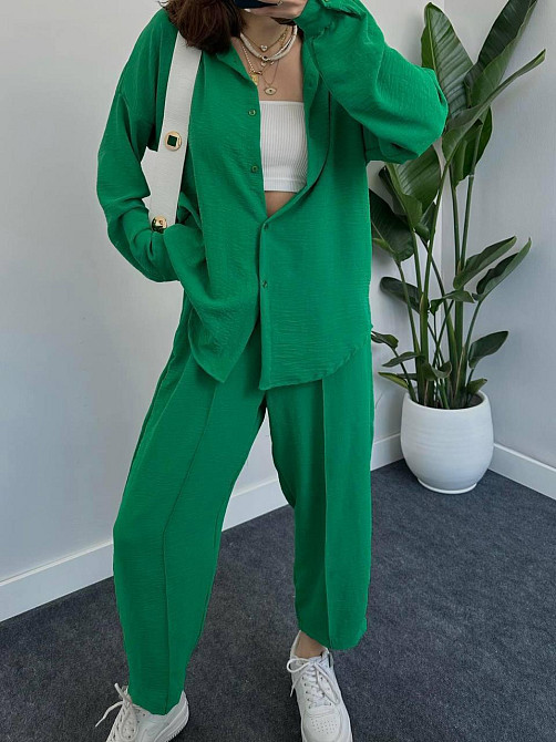 Женский легкий брючный костюм двойка: рубашка и брюки американский креп Зелёный, 44/46 Одесса - изображение 3