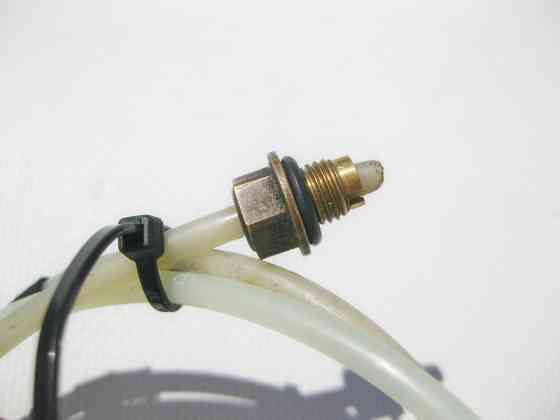 Mercedes-Benz  A2113201453 Пневмотрубка від блоку клапанів до розгалужувача на задньому мосту E-Class W211 CLS C219 Одеса