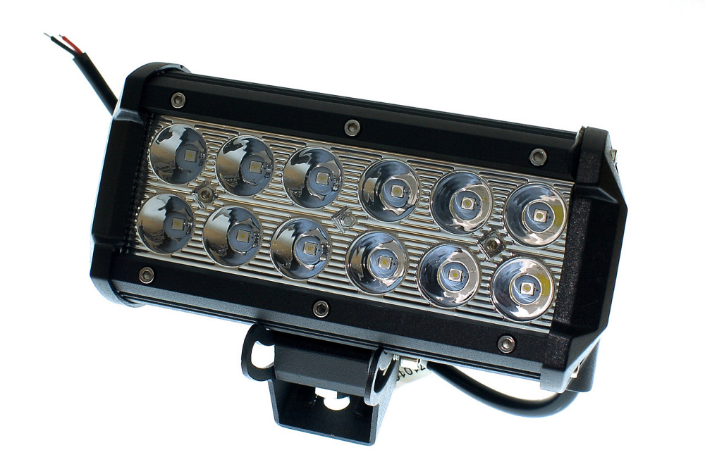 Світлодіодна фара AllLight C-36W 12chip CREE spot 9-30V нижній кріплення Харків - фото 1