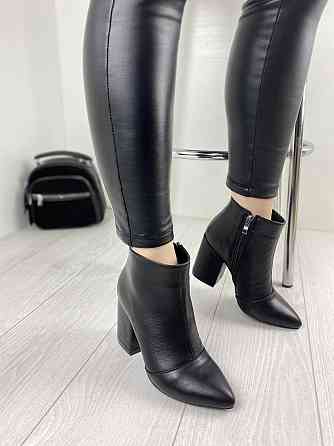 Черевики жіночі TWO STEPS чорні шкіра натуральна каблук 9см 36р.38р.39р. (2730) Коломия