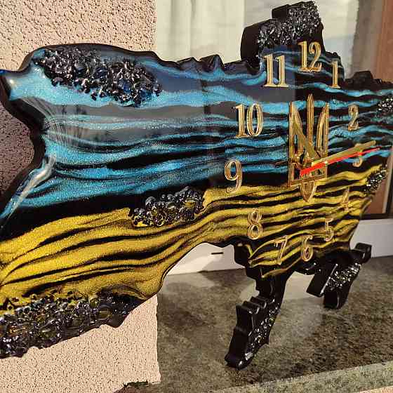 Настінний годинник 60*38 см з епоксидної смоли ручної роботи "Карта України" Дніпро