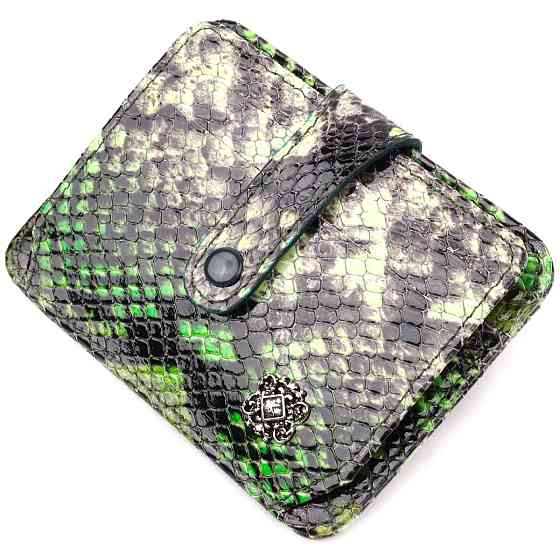 Візитниця із натуральної фактурної шкіри під змію KARYA 20966 Зелений Київ