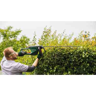 Кусторез Bosch AdvancedHedgeCut 65 500Вт, 65см, шаг реза 34мм, 5.62 кг (0.600.8C0.801) Винница