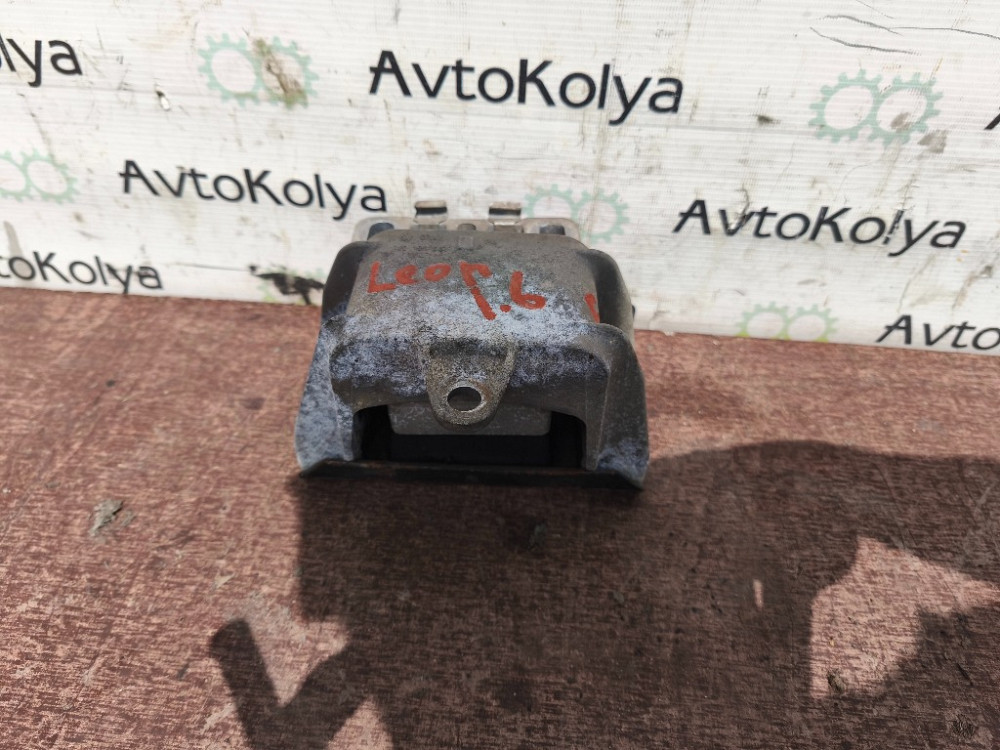 Подушка (опора) двигуна ліва Seat Leon 1.6 бензин 16V 1998-2005 (1J0199555) Ковель - фото 1