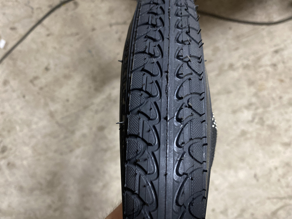 Велосипедная шина 26 * 1,75 (47-559).Б/К.Полуслик. 30% Мукачево - изображение 1