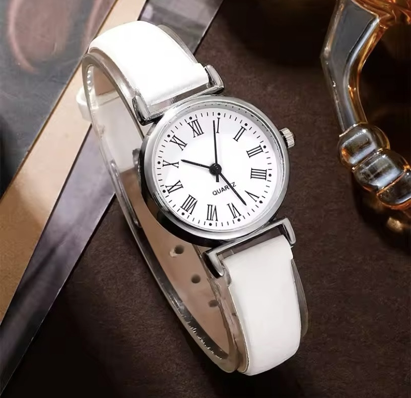 Подарочный набор для женщин Сердце наручные часы браслет ожерелье серьги без подарочной коробки белый Киев - изображение 6