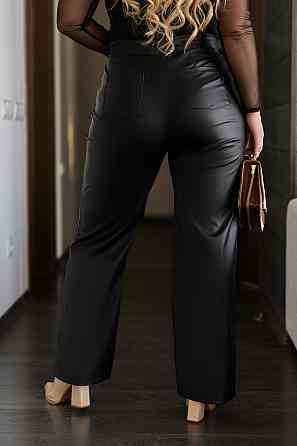Женские кожаные брюки с высокой посадкой 