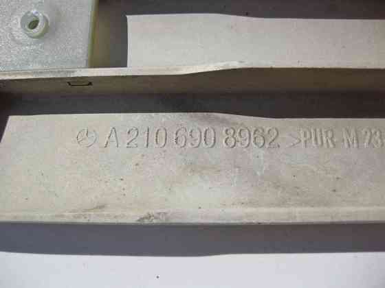 Mercedes-Benz  A2106908962 Молдинг передніх лівих дверей без хрому E-Class W210 Classic Одесса