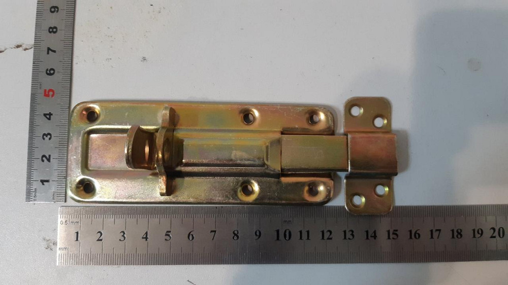 Засув плоский в жовтому оцинку 120мм,  з отвором для колодки "P-o" Київ - фото 1