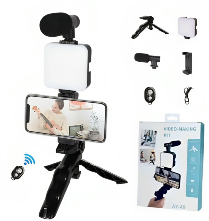 Набір блогера 4в1 штатив для телефону з мікрофоном та спалахом SBR Київ