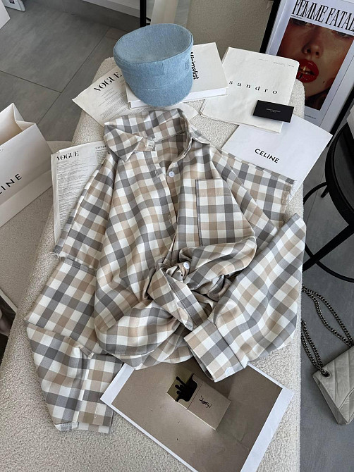 Жіноча стильна сорочка оверсайз у клітинку з ефектом надірваних рукавів тіар. Бежевий Одеса - фото 2