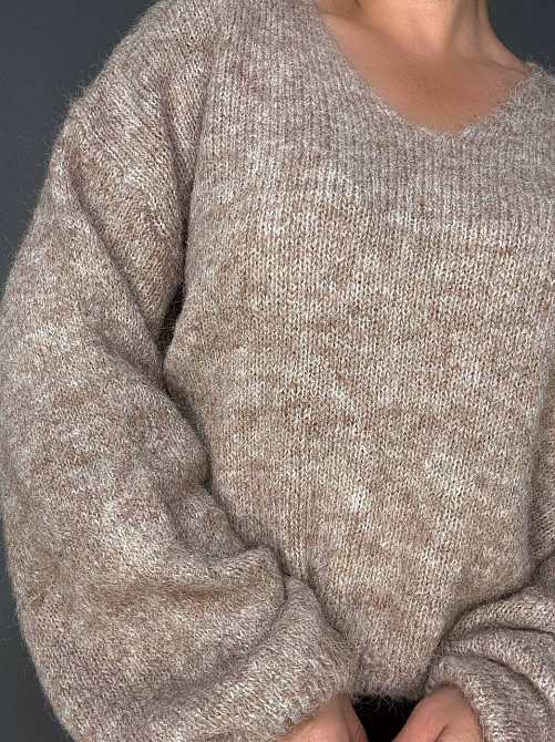Светр жіночий A-N 08-1 оверсайз з вовною виріз мис, бежевий, one size Київ - фото 14
