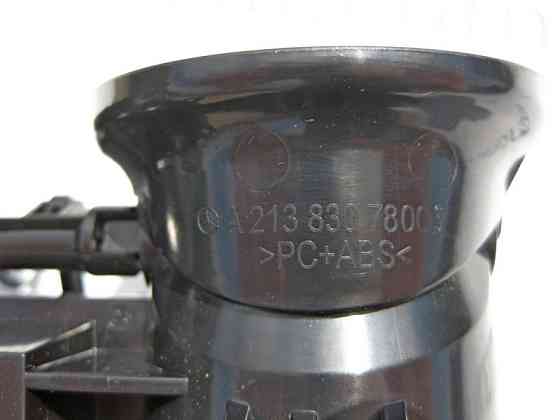 Mercedes-Benz  A2138307800 Вентиляційний дефлектор панелі приладів - торпеди центральний правий E-Class W213 Одесса