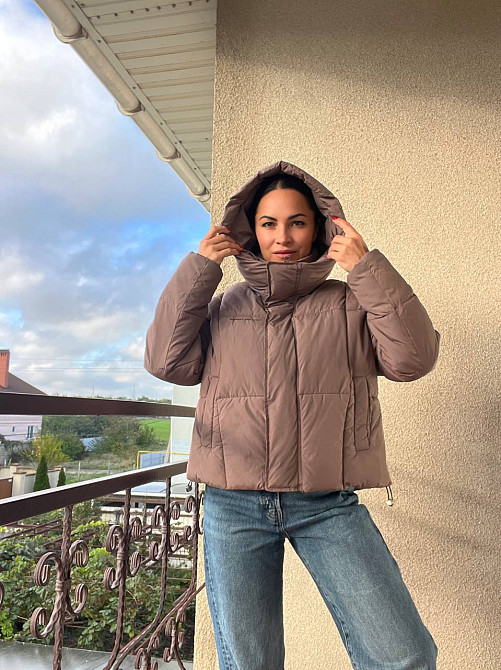 Куртка жіноча Lady Yep 9068 оверсайз укорочена напис попереду з капюшоном one size, капучино, one size Київ - фото 4