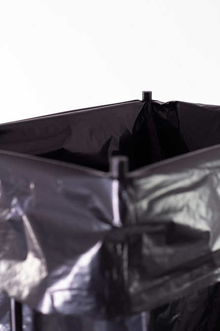 Металева стійка - тримач (контейнер) для сміттєвих пакетів для сухого та об'ємного сміття на колесах Бориспіль - фото 8