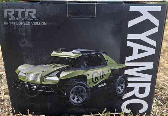 Машинка на пульту на радіокеруванні 1:18  2акумулятора в комплекті. Харків