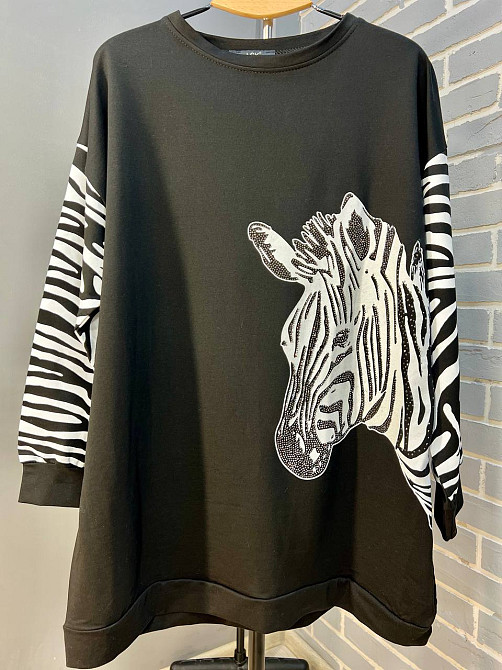 Свитшот женский LSK 6030 удлиненный зебра камни one size, черный, one size Киев - изображение 4
