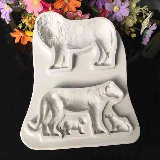 Молд силиконовый Лев 125 на 153 мм серый Киев