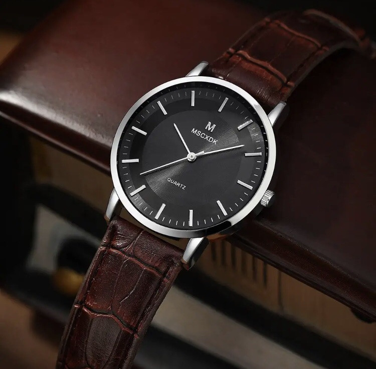 Подарочный набор для мужчин: наручные часы с 4 ориг. браслетами- диам 4см, длин 24см, шир рем 2см, без коробки Киев - изображение 4