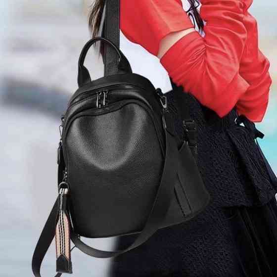 Чорний жіночий шкіряний міський рюкзак-сумка Киев