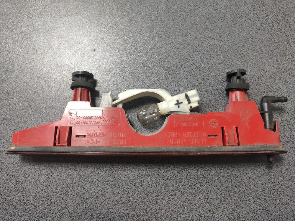 Ліхтар задній (додатковий стоп сигнал) Citroen Berlingo 2008-2018 (89071289) Ковель - фото 2