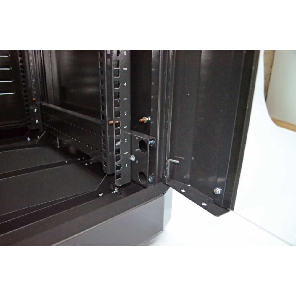 Шафа серверна CMS 33U 610 х 675 UA-MGSE3366MB посилена для мережевого обладнання Київ - фото 9