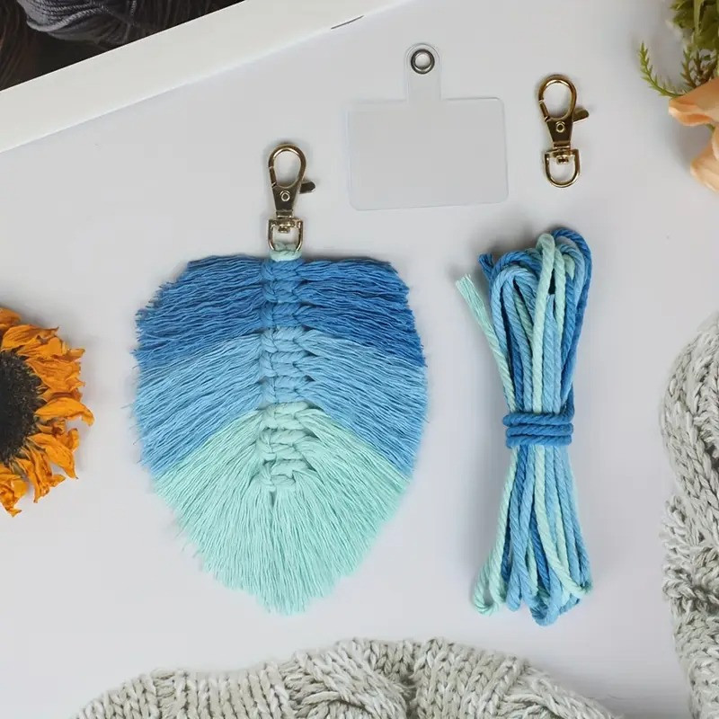 Набор макраме для творчества и ручного вязания брелока для ключей или декора на сумку 10х16см,синий Каменец-Подольский - изображение 1