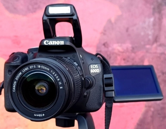 Фотоаппарат Зеркальный Canon 600D 15k . 18-55mm. Киев - изображение 5