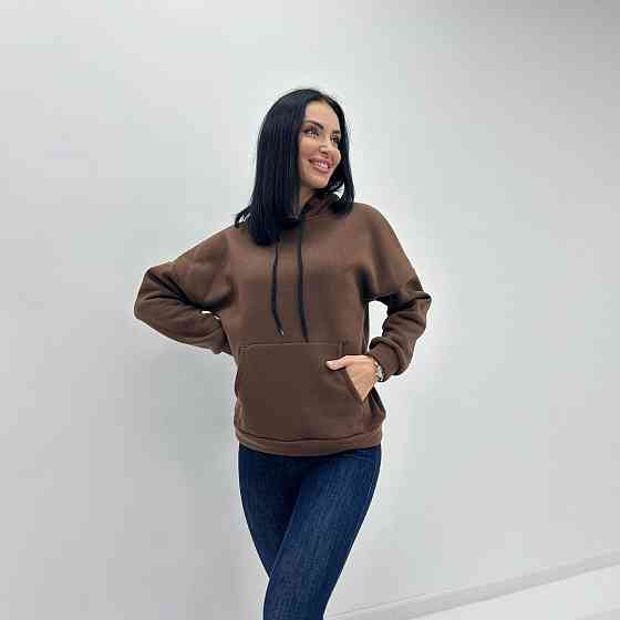 Однотонный батник с капюшоном 