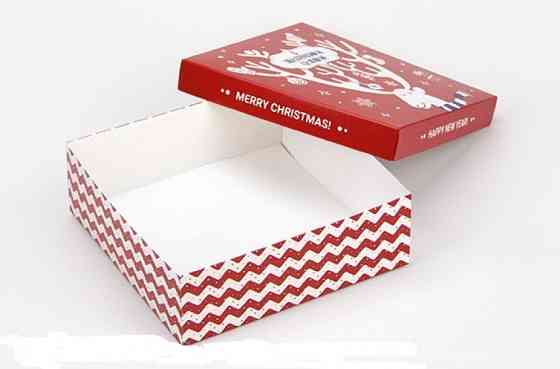 Подарочная коробка С новым годом 18х18х5 см Винница