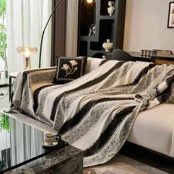 Плед покрывало для дивана и кровати,чехол накидка для мягкой мебели 180х230 см,бело-черный в полоску Каменец-Подольский