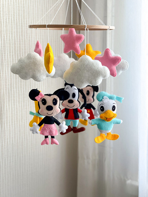 Дитячий мобіль на ліжечко для немовлят ручної роботи WooolyWool «Міккі» Київ - фото 6